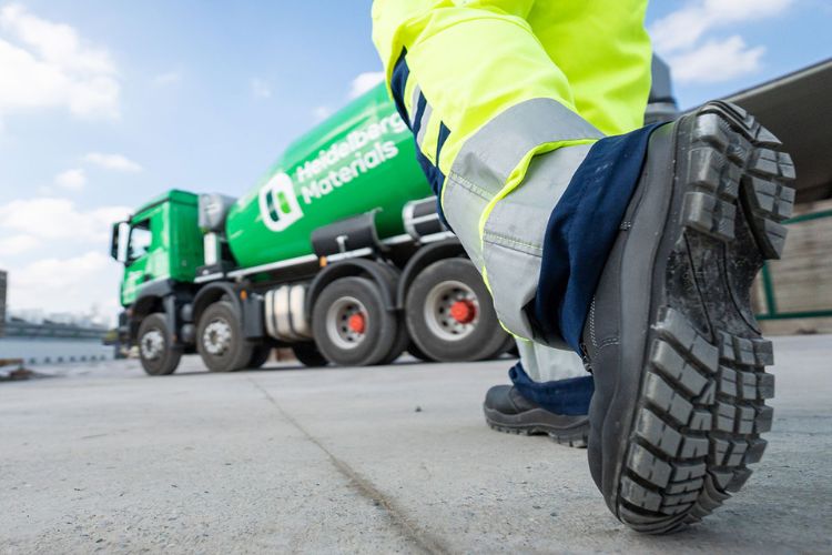 Start pentru o carieră BETON – Bootcamp gratuit pentru studenți